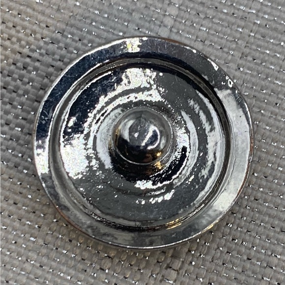 💗BEE - Ginger Snaps & Co. Snap Button Charm - 18mm/20mm - Picture 2 of 2